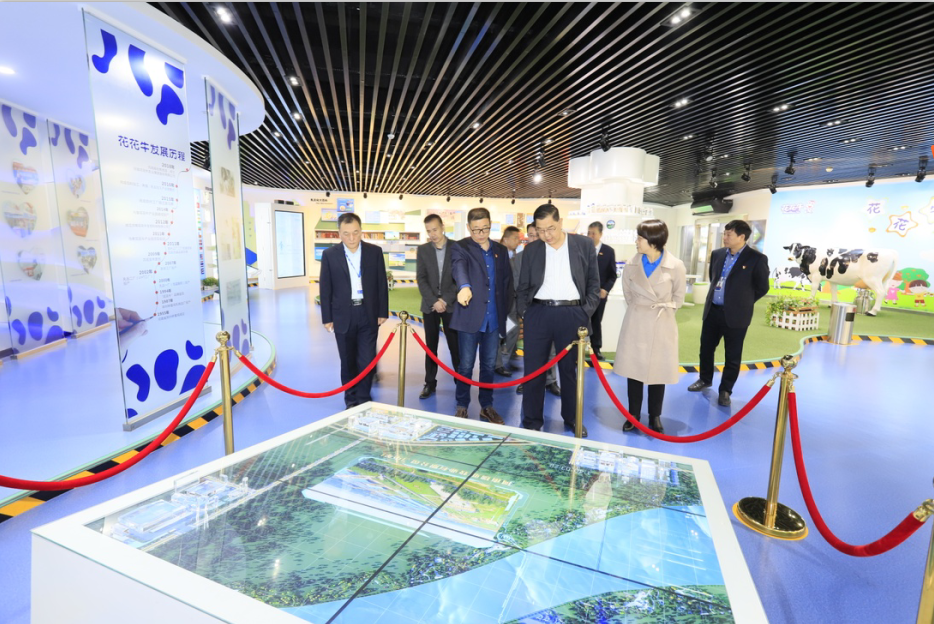 快訊 | 花花牛乳業(yè)集團成為河南省食品工業(yè)協(xié)會食品質(zhì)量安全分會副會長單位 快訊 | 花花牛乳業(yè)集團成為河南省食品工業(yè)協(xié)會食品質(zhì)量安全分會副會長單位